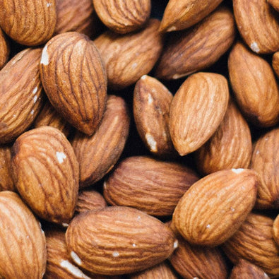 almond-oil-700x700_d3610150-fc2d-44fa-bce3-ff0380ab8bf2.jpg