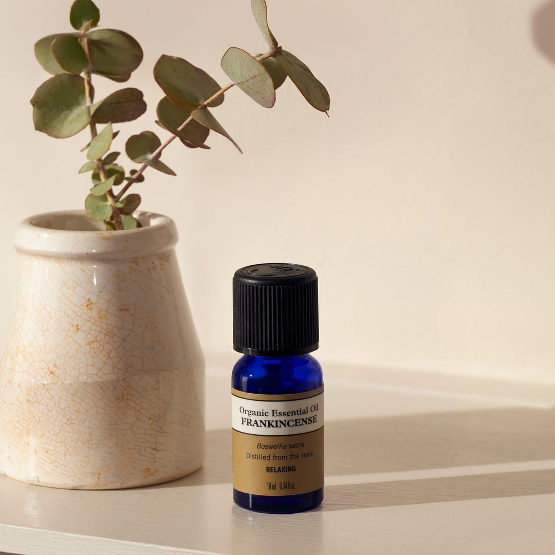 Neal's Yard Remedies Aromatherapy Frankincense Organic Essential Oil 0.34 fl. oz.