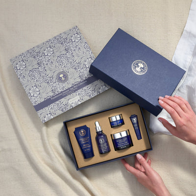 Neal's Yard Remedies Gifts & Collections Frankincense Intense™ Age-Well Collection