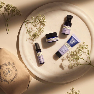 Neal's Yard Remedies Gifts & Collections Rejuvenating Frankincense Skincare Kit